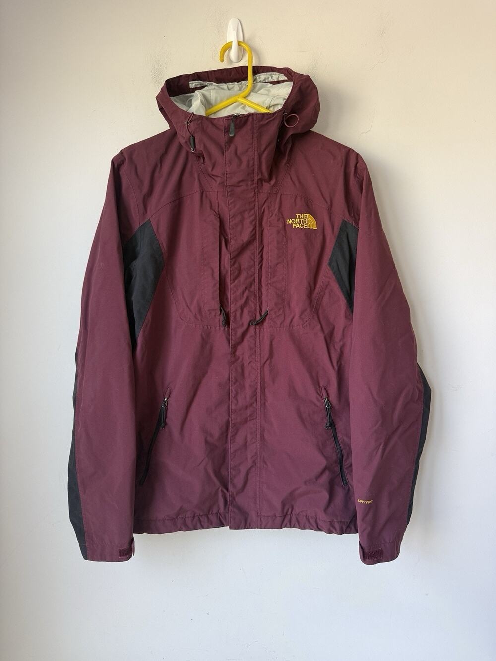The North Dryvent Mountain Jacket Mens S Burgundy Raincoat Windbreaker